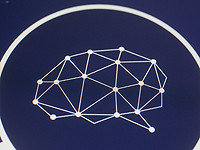 Впервые нейрочип, позволяющий силой мысли управлять компьютером, вживлен человеку