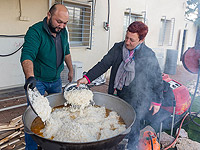 Волонтерский десант на базу ВВС Израиля: солдат накормили пловом. Фоторепортаж