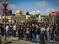 В пятничной молитве около мечети Аль-Акса в Иерусалиме участвовали около 20000 мусульман