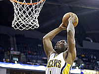 Баскетбол. Адонис Томас покинул клуб