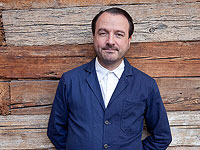 Режиссер фильма о группе 