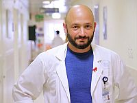 Доктор Евгений Качман о лечении спасенных заложников и раненых бойцов. Интервью