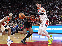 Дени Авдия набрал 24 очка. 