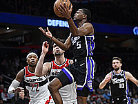 НБА. Дени Авдия набрал 17 очков.