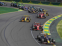 Болид Ферстаппена задымился. Победителем 