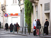 Власти Франции подадут в суд на девочку, ложно обвинившую директора школы в избиении из-за хиджаба