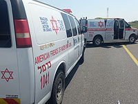 Около Атлита водителя, вышедшего из машины, насмерть сбил автомобиль