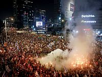 Семьи похищенных выступили против других семей похищенных: 