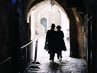 В Старом городе Иерусалима развесили плакаты с призывом не оскорблять христиан