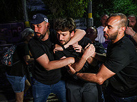 В Иерусалиме демонстранты пытались попасть в Большую синагогу, считая, что в ней находится Бен-Гвир