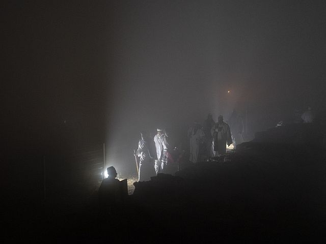 Самаритяне празднуют Песах на горе Гризим – над Шхемом. Фоторепортаж
Самаритяне празднуют Песах на горе Гризим – над Шхемом. Фоторепортаж