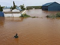 Прорыв дамбы в Найроби, десятки погибших