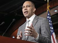 Лидер демократов в Конгрессе: 