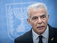Лапид вновь предложил правительству помощь в утверждении сделки