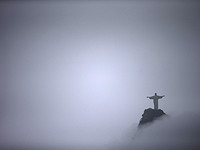 Мать девушки, погибшей в Бразилии, попросила прекратить нападки на спутника ее дочери