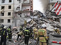 МЧС РФ: в результате попадания ракеты в жилой дом в Белгороде погибли не менее 15 человек