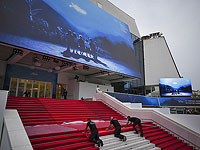 Открытие 77-го Каннского международного кинофестиваля. Фоторепортаж