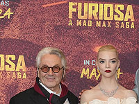 Джордж Миллер сделал черно-белую версию фильма 