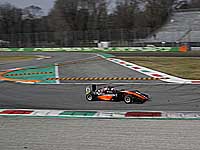 Израильский пилот Мей Шиби впервые выиграл гонку 