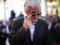 Неделя в кино: Вим Вендерс и антифашизм, Камбербэтч и монстры Netflix