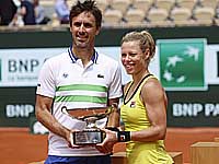 Лаура Зигемунд и Эдуар Роже-Васслен - победители Открытого чемпионата Франции в миксте