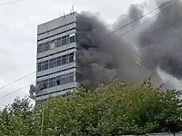 В подмосковном Фрязино возник сильный пожар в НИИ 