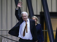 Основатель WikiLeaks Ассанж прибыл в Австралию