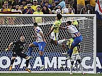 Кубок Америки. Дубль Винисиуса Жуниора. Бразильцы разгромили сборную Парагвая