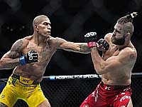 UFC. Перрейра защитил титул, нокаутировав Прохазку. Победа Долидзе