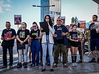 Семьи заложников обратились к Галанту и Дери: 