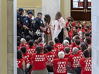В Капитолии арестованы сотни еврейских активистов, протестовавших против речи Нетаниягу