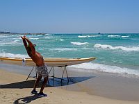 Минздрав снял запрет на купание в районе Герцлии