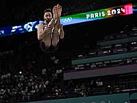 Олимпиада. Спортивная гимнастика. Артем Долгопят вышел в финал