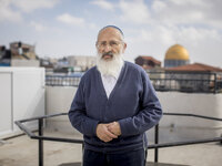 Раввин Шломо Авинер подал в суд на организацию