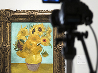 Экоактивисток, обливших супом