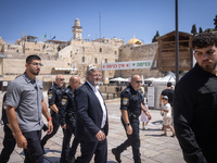 Ультраортодоксальные раввины снялись в ролике с субтитрами на арабском, запретив подниматься на Храмовую гору