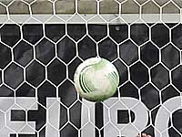 Футбол. Лига конференций. Омри Гандельман спас 