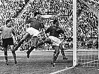 Умер известный футболист, участник чемпионата мира