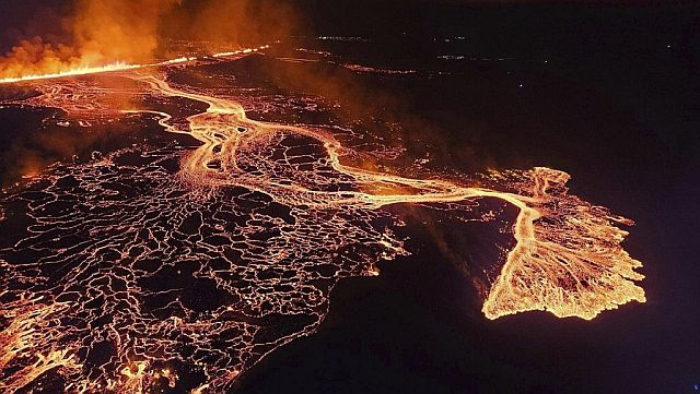 Извержение вулкана в Исландии. Фоторепортаж
Извержение вулкана в Исландии. Фоторепортаж