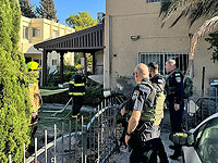 Обломки ракет упали в Кирьят-Шмоне, причинив ущерб зданию. Пострадавших нет