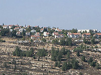 В Самарии автомобиль с палестинскими номерными знаками столкнулся с полицейской машиной