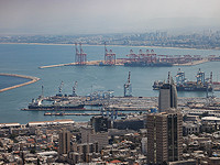 Поднят уровень готовности в морских портах, аэропорту 