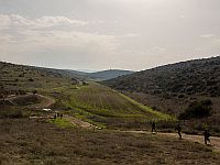 Нападение около входа на военную базу
