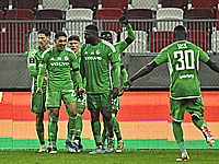 Футбол. Чемпионат Израиля. Разгром в историческом матче. Ничья