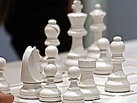 Чемпионат США по шахматам. 17-летний гроссмейстер дисквалифицирован за нарушение 