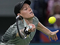 Теннис. Янник Синнер стал победителем турнира в Саудовской Аравии. Надалю вручили золотую ракетку