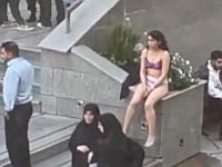 В Тегеране студентка разделась в знак протеста и была арестована