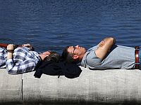 Сонливость в течение дня может быть ранним признаком деменции