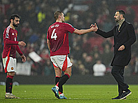 Рууд ван Нистельрой - успешный тренер