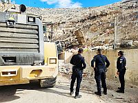 Около Ибилина перевернулся трактор, погиб мужчина